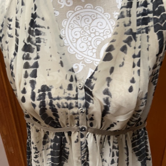 NWT Converse One Star sheer tie dye tunic. Size M - Picture 2 of 4